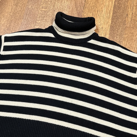 Toteme Signature Striped Wool Blend Oversized Turtleneck Sweater Womens M - Picture 3 of 12